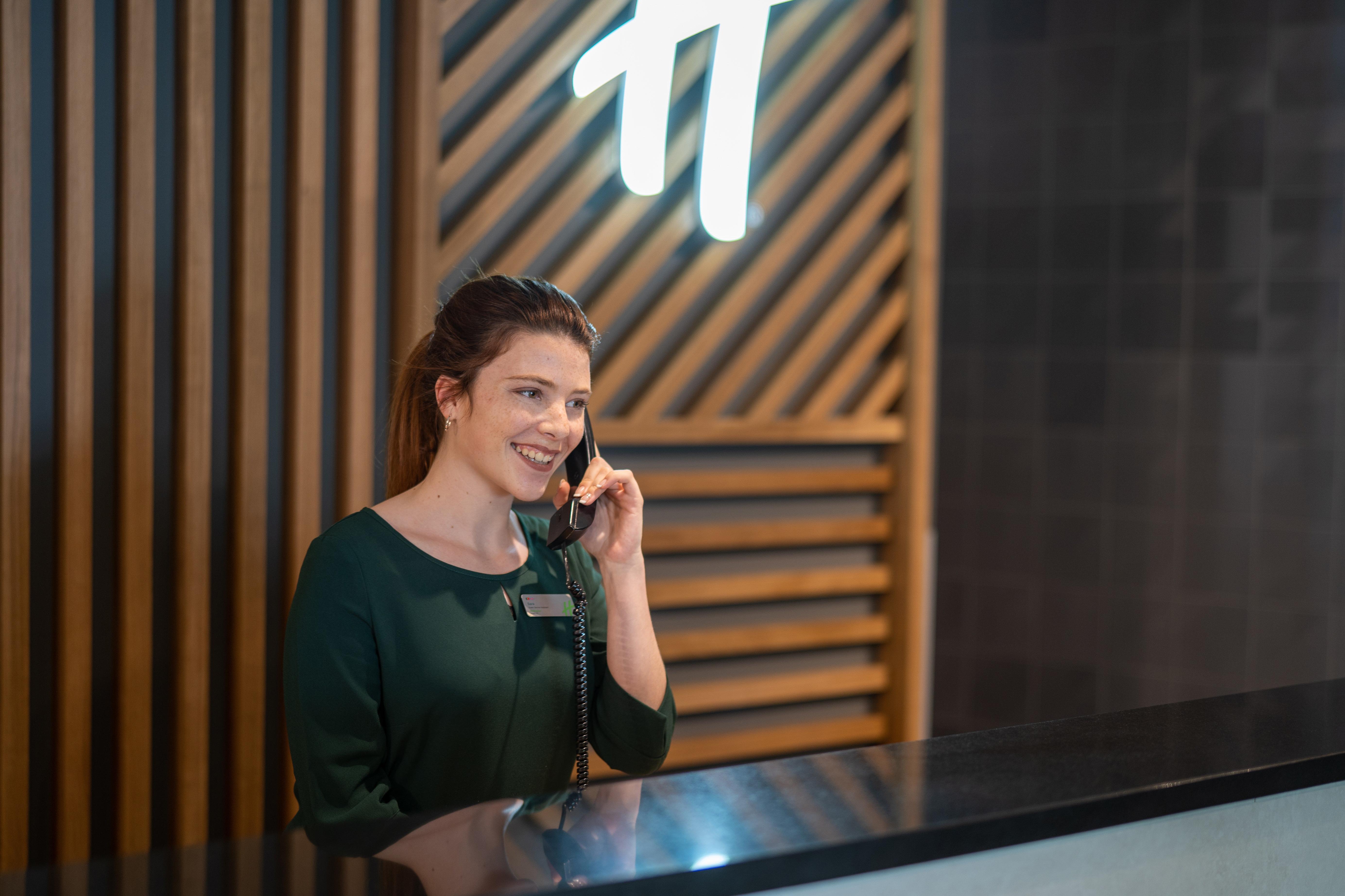 Holiday Inn Bournemouth By Ihg Eksteriør billede